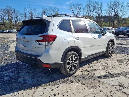 Crystal White Pearl 2021 Subaru Forester Limited