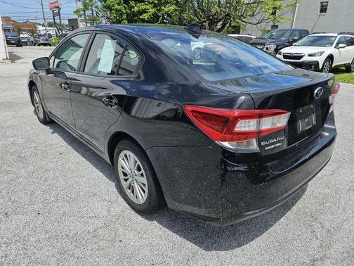 Crystal Black Pearl 2018 Subaru Impreza 2.0i Premium