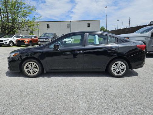 Crystal Black Pearl 2018 Subaru Impreza 2.0i Premium