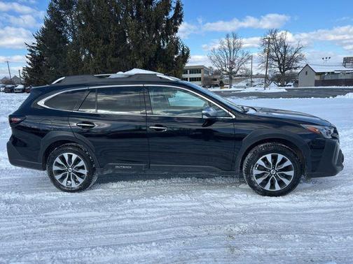 2023 Subaru Outback Touring XT