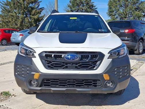 Crystal White Pearl 2025 Subaru Outback Wilderness