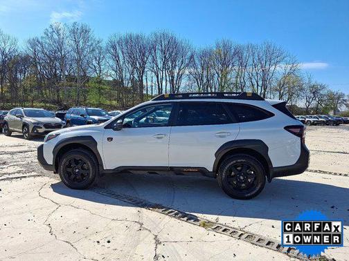 Crystal White Pearl 2025 Subaru Outback Wilderness