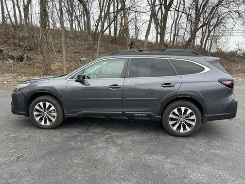 Magnetite Gray Metallic 2025 Subaru Outback Limited