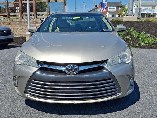 Celestial Silver Metallic 2017 Toyota Camry LE