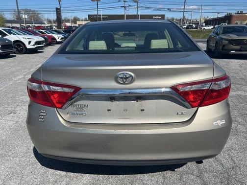 2017 Toyota Camry LE