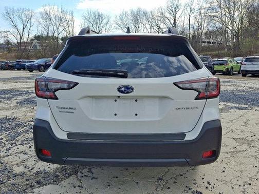 Crystal White Pearl 2025 Subaru Outback Premium