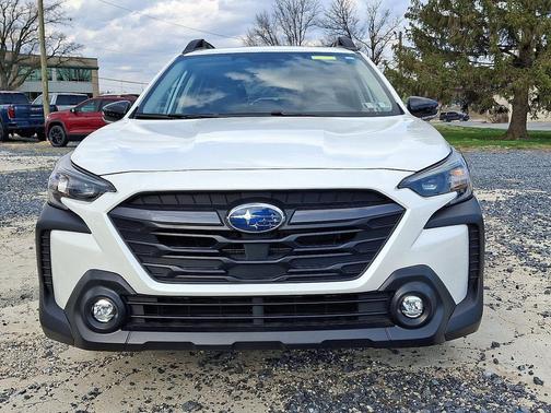 Crystal White Pearl 2025 Subaru Outback Premium