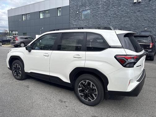 2025 Subaru Forester Premium