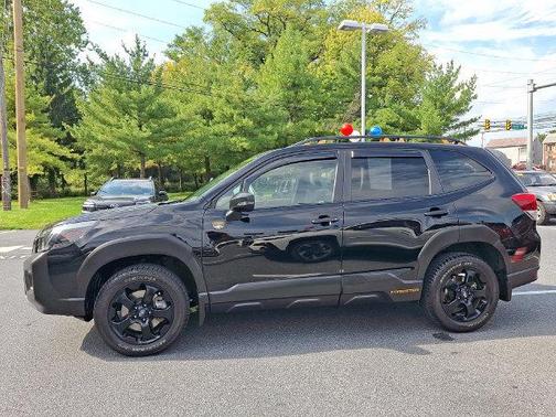 Crystal Black Silica 2024 Subaru Forester Wilderness