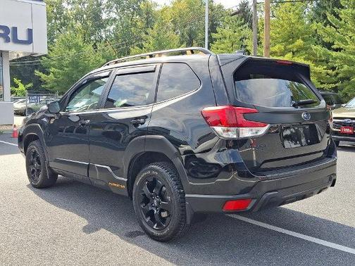 Crystal Black Silica 2024 Subaru Forester Wilderness