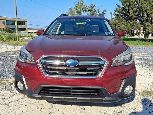 Crimson Red Pearl 2018 Subaru Outback 2.5i Premium