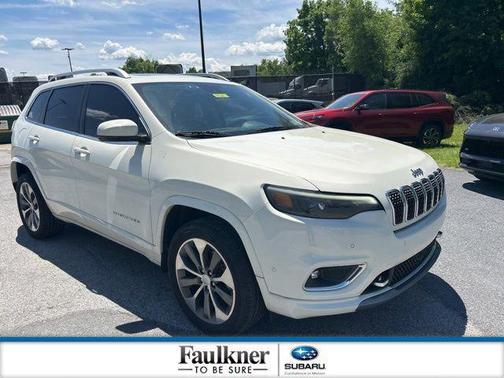Pearl White Pearlcoat 2019 Jeep Cherokee Overland