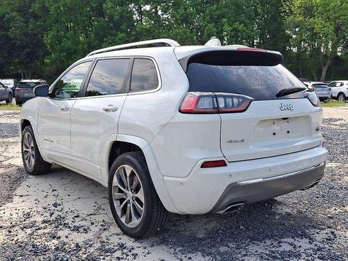 Pearl White Pearlcoat 2019 Jeep Cherokee Overland