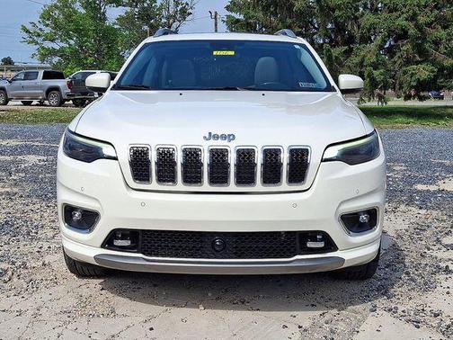 Pearl White Pearlcoat 2019 Jeep Cherokee Overland