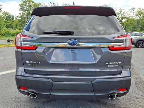 2025 Subaru Ascent Limited 8-Passenger