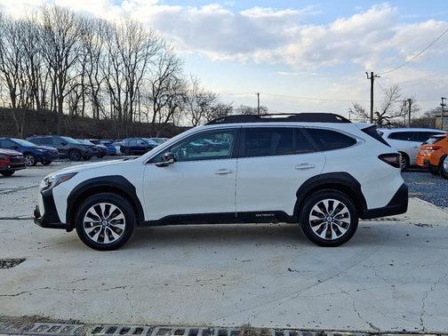 Crystal White Pearl 2024 Subaru Outback Limited