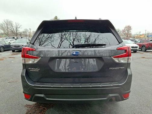 Magnetite Gray Metallic 2023 Subaru Forester Premium