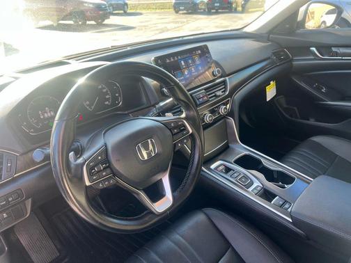 2021 Honda Accord Touring 2.0T