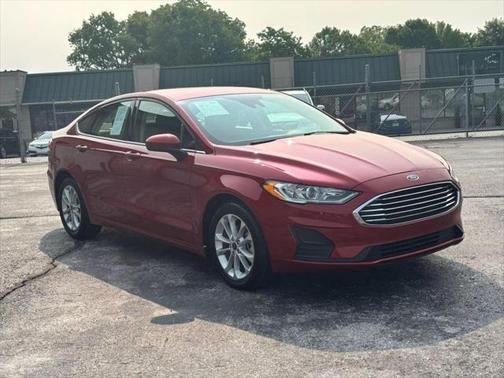 2020 Ford Fusion SE