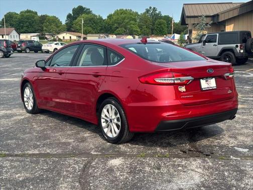 2020 Ford Fusion SE