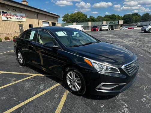 2017 Hyundai SONATA SE