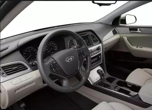 2017 Hyundai SONATA SE