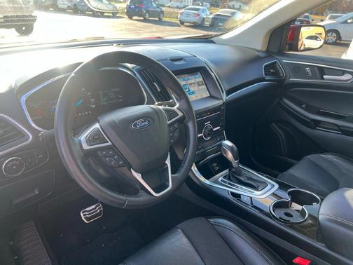 2016 Ford Edge Sport