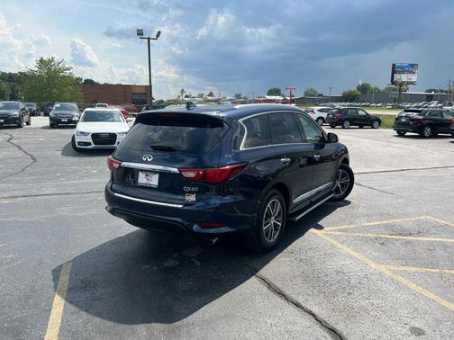 2017 INFINITI QX60 Base