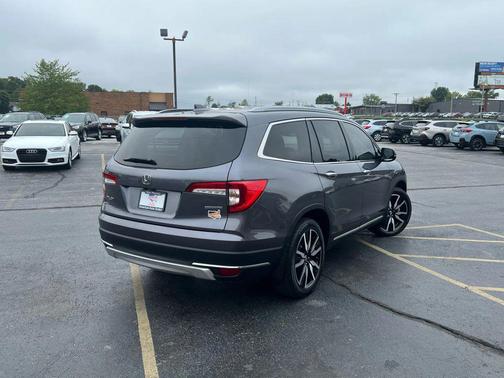 2020 Honda Pilot Touring 8-Passenger
