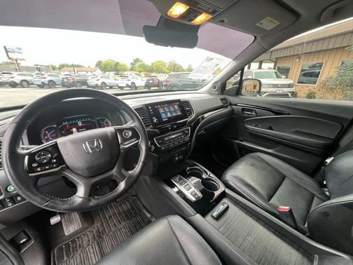2020 Honda Pilot Touring 8-Passenger