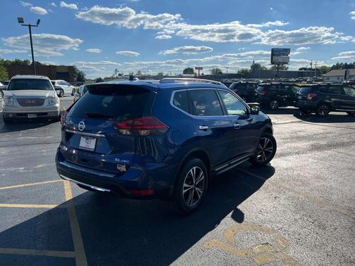 2017 Nissan Rogue SL