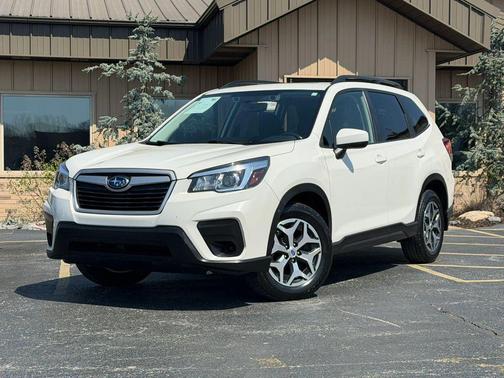 Crystal White Pearl 2019 Subaru Forester Sport