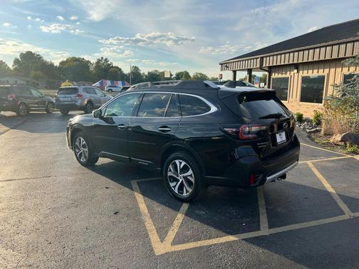 2021 Subaru Outback Touring