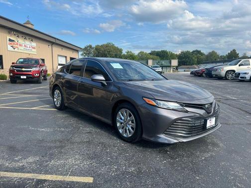 2019 Toyota Camry LE