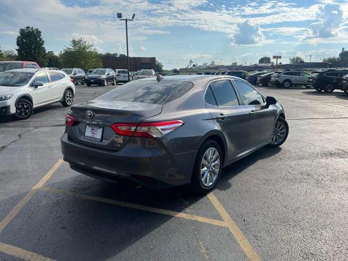 2019 Toyota Camry LE
