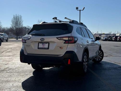 2020 Subaru Outback Base