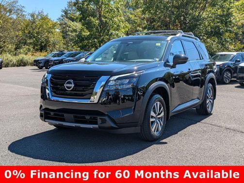 2025 Nissan Pathfinder SL 4WD