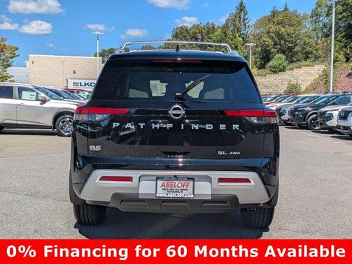 2025 Nissan Pathfinder SL 4WD
