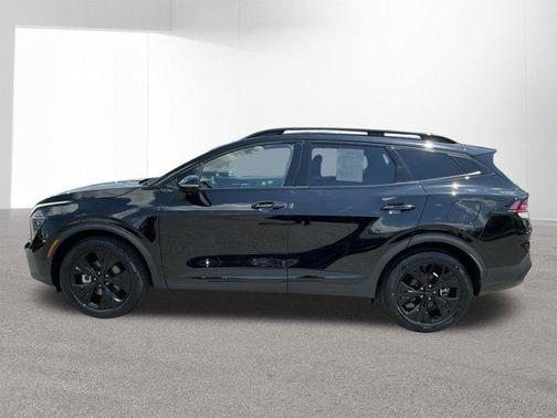 Ebony Black 2025 Kia Sportage X-Line