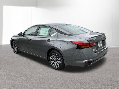 Gun Metallic 2026 Nissan Altima SV AWD