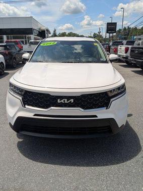 2022 Kia Sorento LX