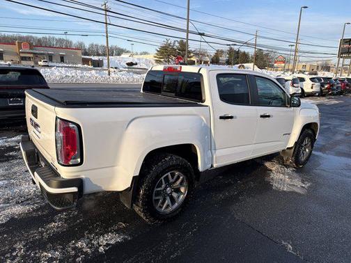 2022 GMC Canyon AT4