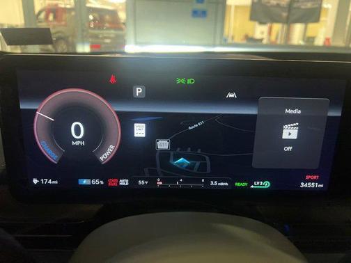 2024 Genesis GV60 Advanced AWD