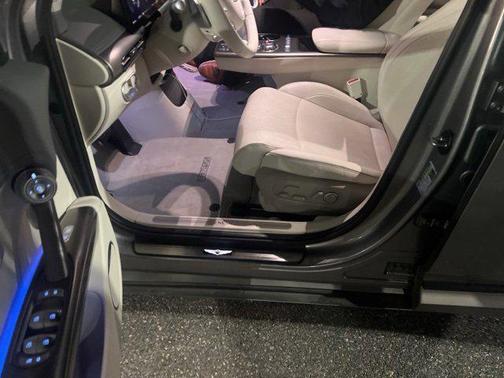 2024 Genesis GV60 Advanced AWD