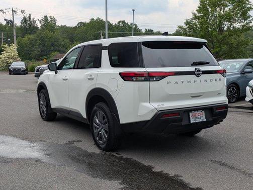 2025 Nissan Pathfinder S 4WD