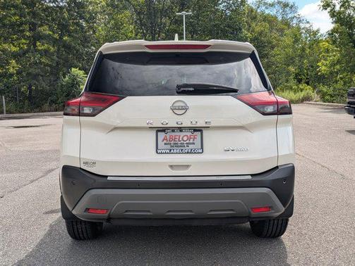 2022 Nissan Rogue SV