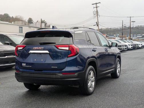 2022 GMC Terrain SLE