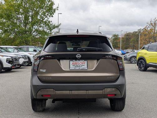2026 Nissan Kicks SV
