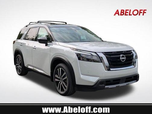 2025 Nissan Pathfinder Platinum 4WD