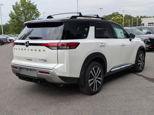 2025 Nissan Pathfinder Platinum 4WD